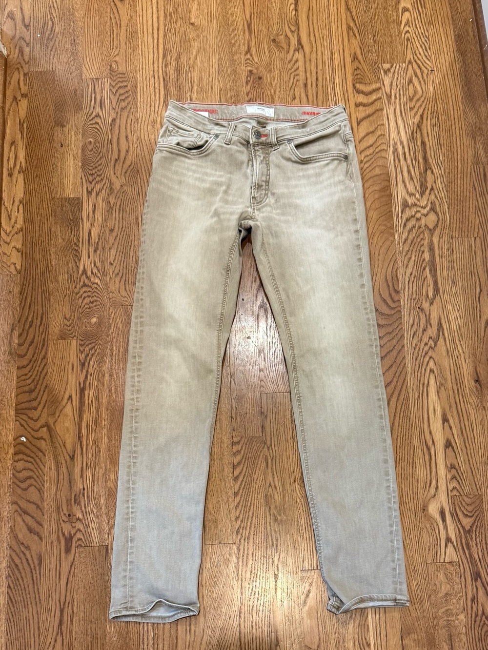 BRAX Slim Straight Men's Jeans in Light Beige/greige